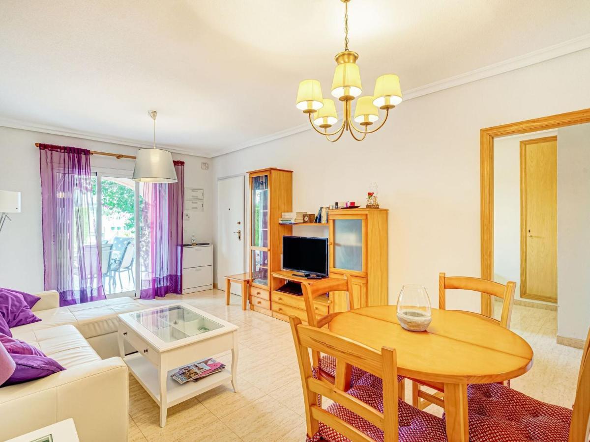 Belvilla By Oyo Lovely Bungalow With Swimming Pool 奥里韦拉 外观 照片